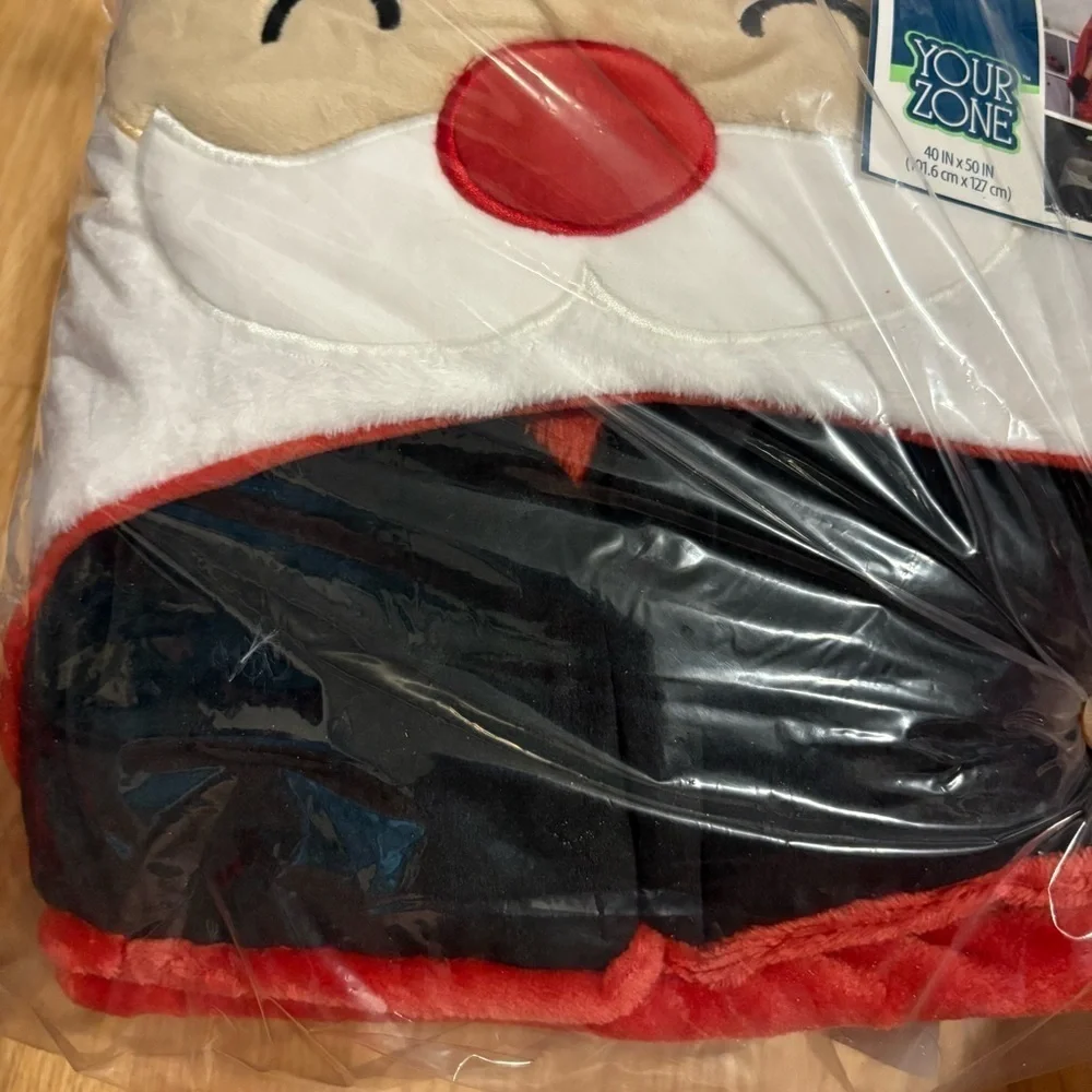 Santa Hooded Blanket NEW Glow in the Dark Lids Christmas Red
